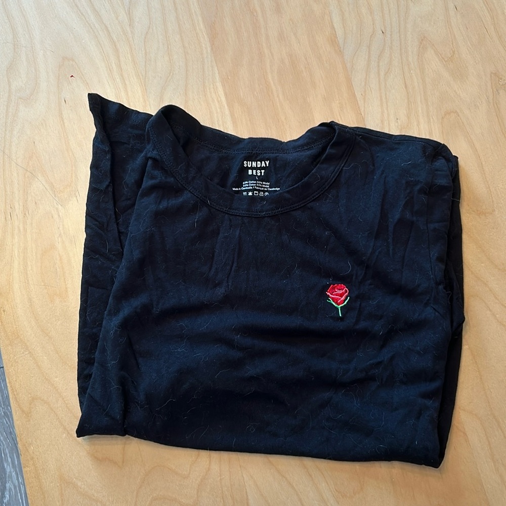 Never worn Sunday beat shirt